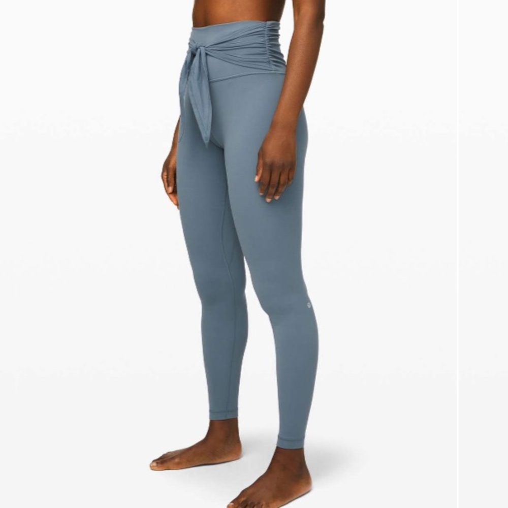 Lululemon Align Pant 28" *Wrap Waist
Blue Charcoal Size 4